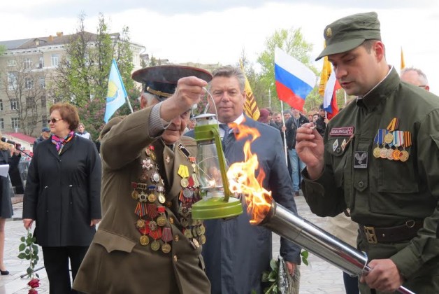 6 мая частицу Вечного огня передали из Тулы в Белёв