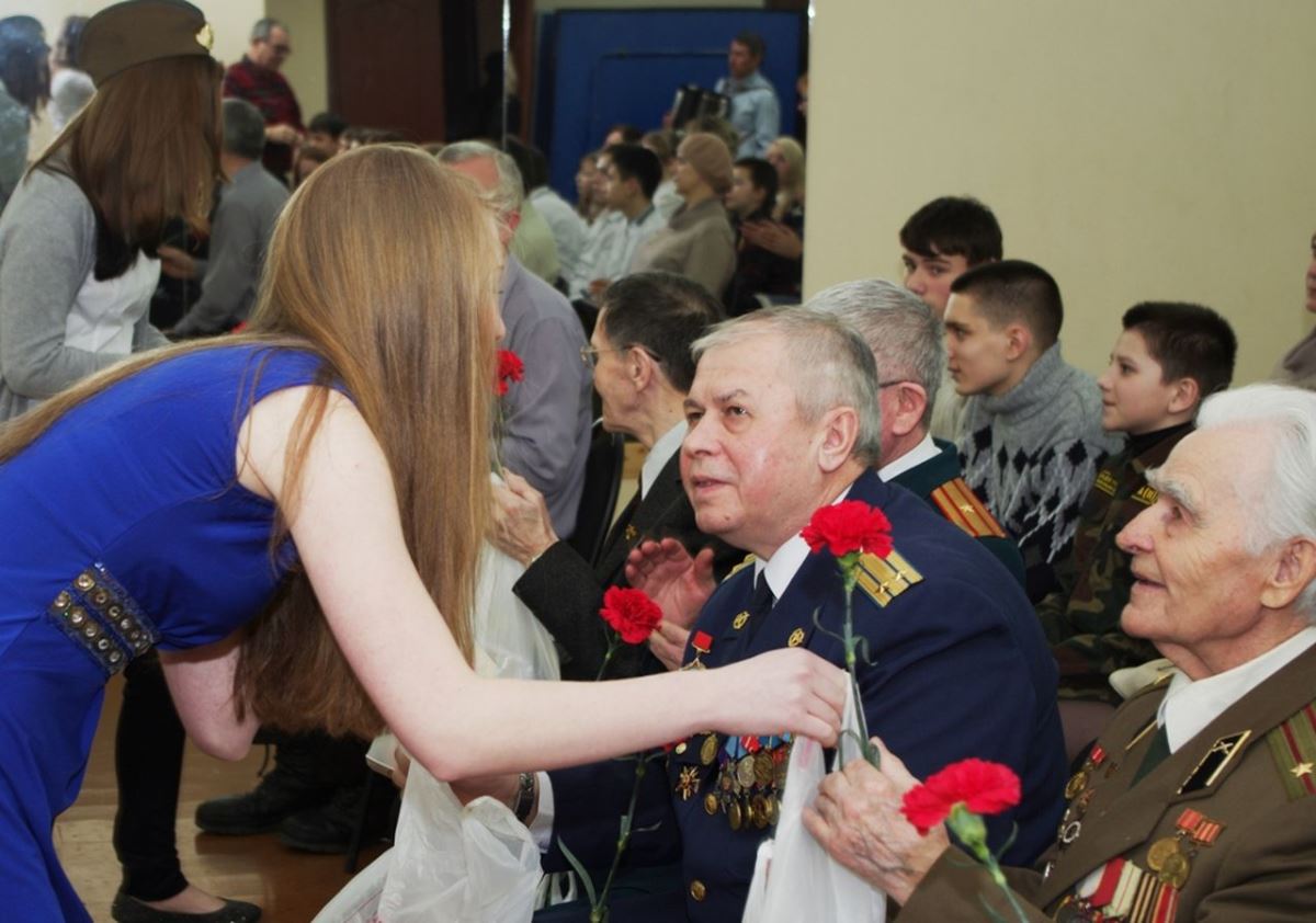 Ветеран войны в Афганистане Александр Анатольевич Алышев на вечере Памяти и Гордости в честь 25-летия вывода войск из Афганистана. Ветеран войны в Афганистане Александр Анатольевич Алышев на вечере Памяти и Гордости в честь 25-летия вывода войск из Афганистана.